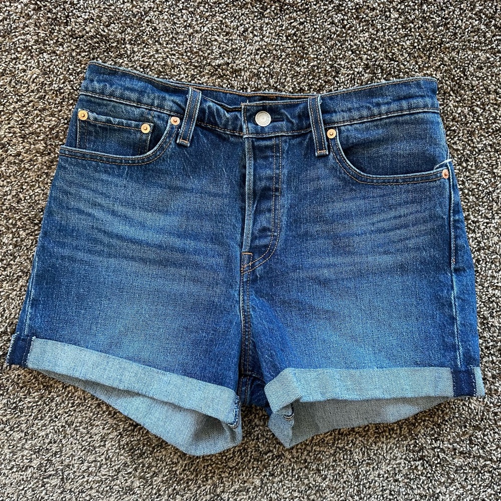 Levi's Wedgie Shorts with Rolled Hem